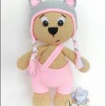 A photo of a misc 85th, toy pet, crochet