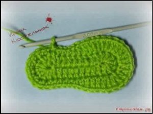 113th of Kids Wear, a photo of a shoes, crochet -know how step 1